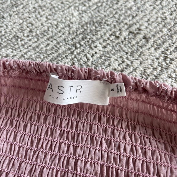 ASTR lilac top with side zip for fitted look - Picture 5 of 5